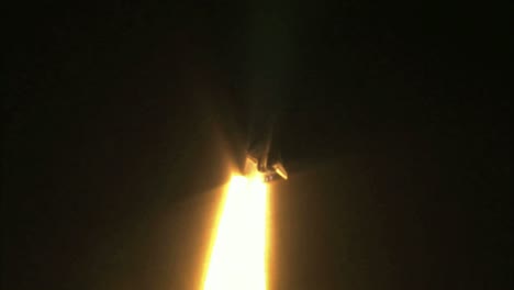 Space-Shuttle-Night-Launch