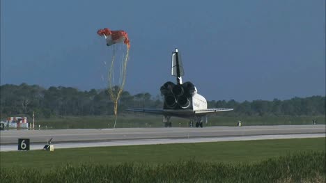 Space-Shuttle-Landing-3
