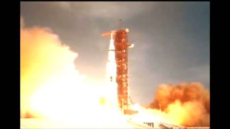 Saturn-V-Raketenstart-Statischer-Schuss