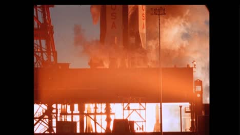 Saturn-V-Engines-During-Launch