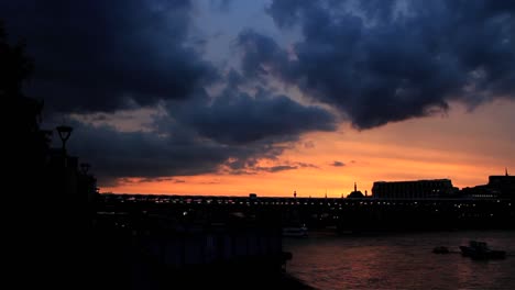 Sonnenuntergang-über-Der-Themse-Zeitraffer