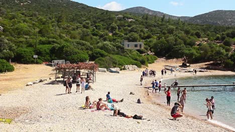 People-Visit-Small-Beach