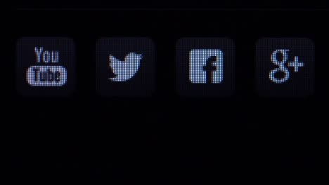 Social-Icons-on-Screen