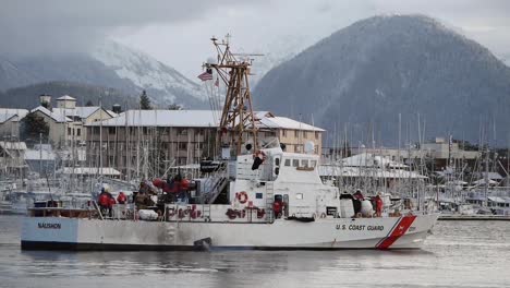 US-Coast-Guard-Boat-