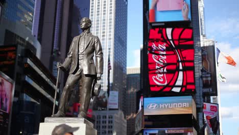 George-M-Cohan-Statue,-NY