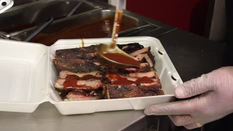 Barbecue-Sauce-on-Ribs