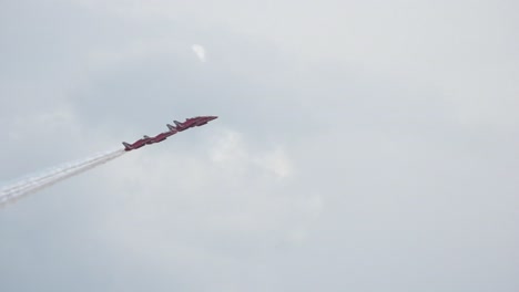 Red-Arrows-Slow-Motion