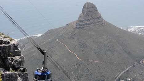 Cable-Car-Ascending-Table-Mountain