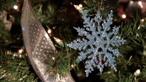 Snowflake-Christmas-Ornament-(Pull-Focus)