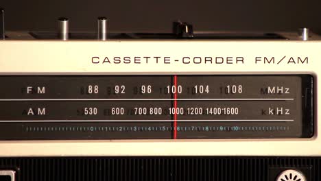 Vintage-Radio-Scanning-Frequencies