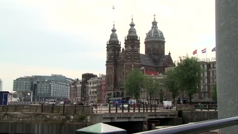 Basilica-of-St.-Nicholas-and-Amsterdam-Centraal-Station