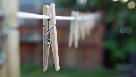 Clothes-Pin-on-a-Laundry-Line