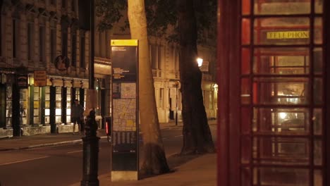 London-Street-at-Night