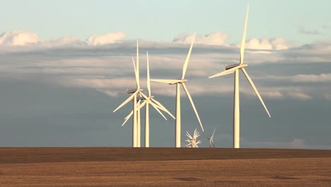 Wind-Turbines-in-the-Distance