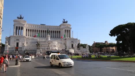 Piazza-Venezia-Rom