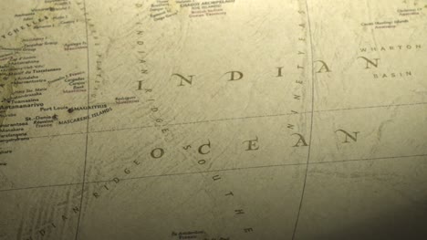 Vintage-Karte-Zum-Indischen-Ozean-Schwenken