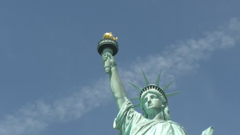 Close-Up-of-the-Statue-of-Liberty