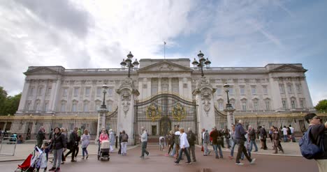 Buckingham-Palace-London-Großbritannien