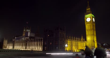 Timelapse-of-Westminster-Palace-at-Night