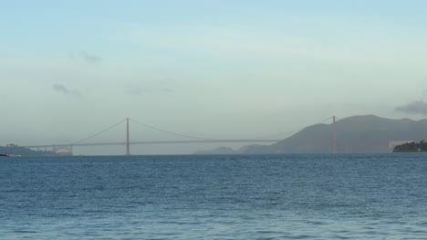 Long-Shot-of-Golden-Gate-Bridge-San-Francisco