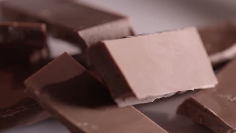 Rotierende-Schokoladenstücke