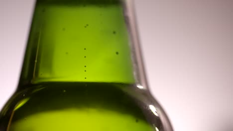 Beer-Bubbles-Close-Up-1