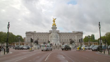 Buckingham-Palace-Vom-Einkaufszentrum