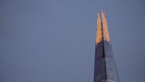 Close-Up-of-the-Top-of-The-Shard-at-Night