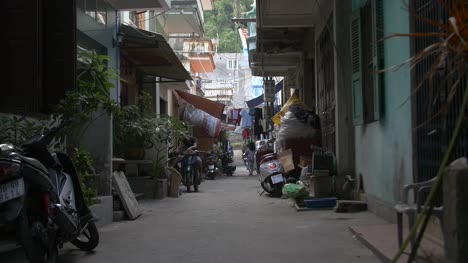 Looking-Down-an-Alley-in-a-Vietnamese-City-2