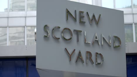 New-Scotland-Yard-Sign