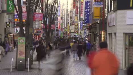 Timelapse-de-la-concurrida-calle-de-Tokio