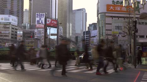 Slow-Shutter-of-a-Pedestrian-Crossing-in-Tokyo