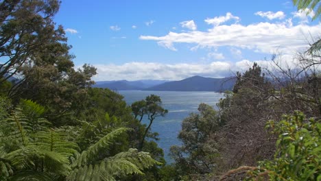Lake-Waikaremoana-Neuseeland