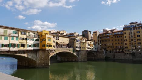Ponte-Vecchio-Florenz-Italien