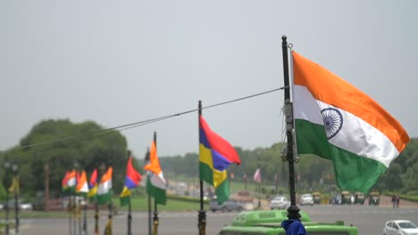 Indische-Flaggen-Wehen-Im-Wind