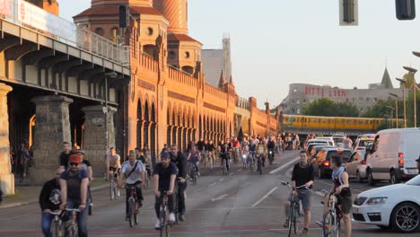 Cyclists-Riding-through-Berlin-at-Sunset