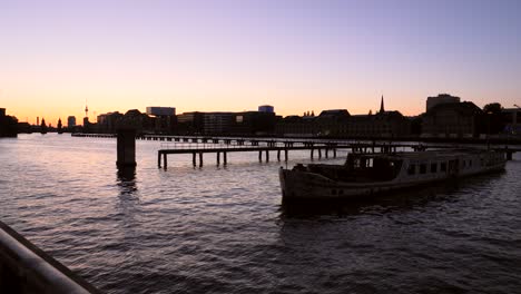 River-Spree-at-Sunset