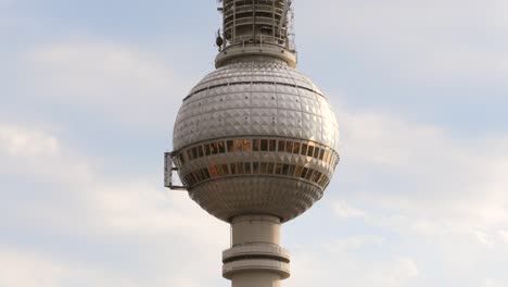 Berliner-Fernsehturm-Hautnah
