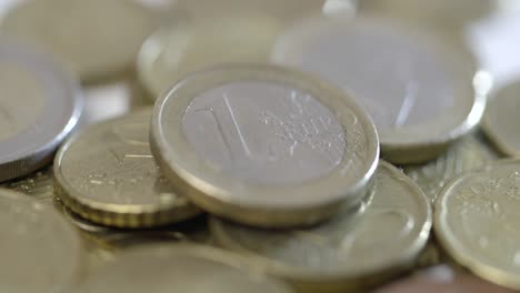 Rotating-Around-One-Euro-Coin