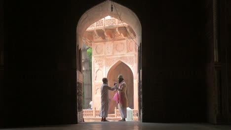 Two-Men-in-an-Archway-in-India