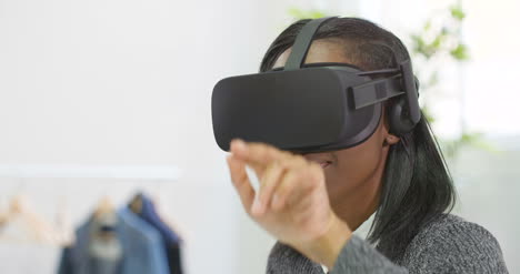 Woman-Using-VR-Headset