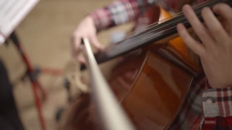 Cellist-Playing-the-Cello