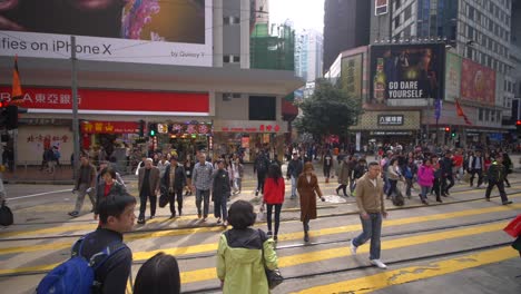 Crowd-Crossing-the-Road-in-Slow-Motion