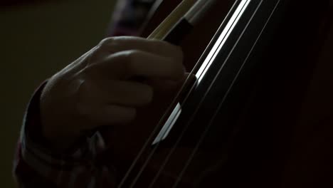 Hand-Plucking-Cello-Strings