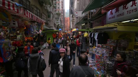 Busy-Hong-Kong-Market-Street
