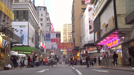 Hong-Kong-Street-Mit-Reklametafeln