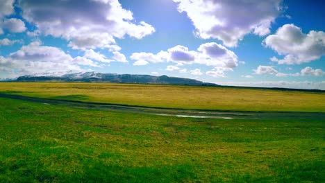 Zeitraffer-Einer-Isländischen-Landschaft