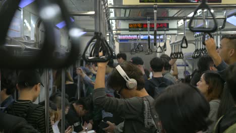 Busy-Train-Carriage-in-Seoul