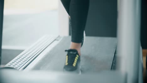 Womans-Legs-Whilst-on-Treadmill-