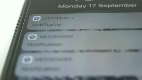 Messenger-Notification-on-Iphone-X